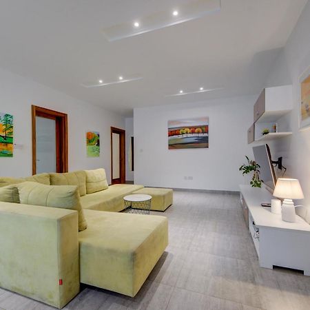 Top Floor Apt With Common Pool Close To All Amenities San Pawl il-Baħar Extérieur photo